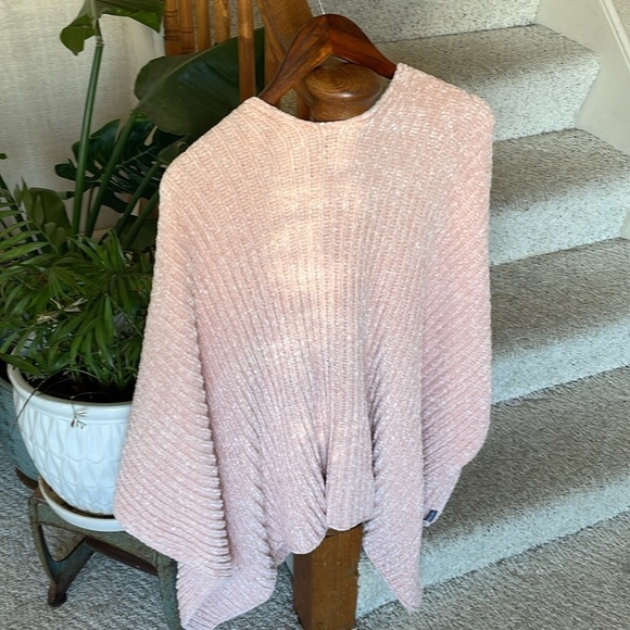 Earthbound Trading Co Pink Chenille Kimono Poncho Cocoon - Picture 4 of 8